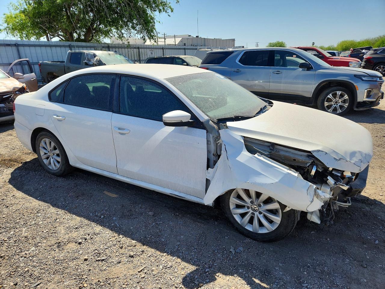 2013 Volkswagen Passat S - Фото 4