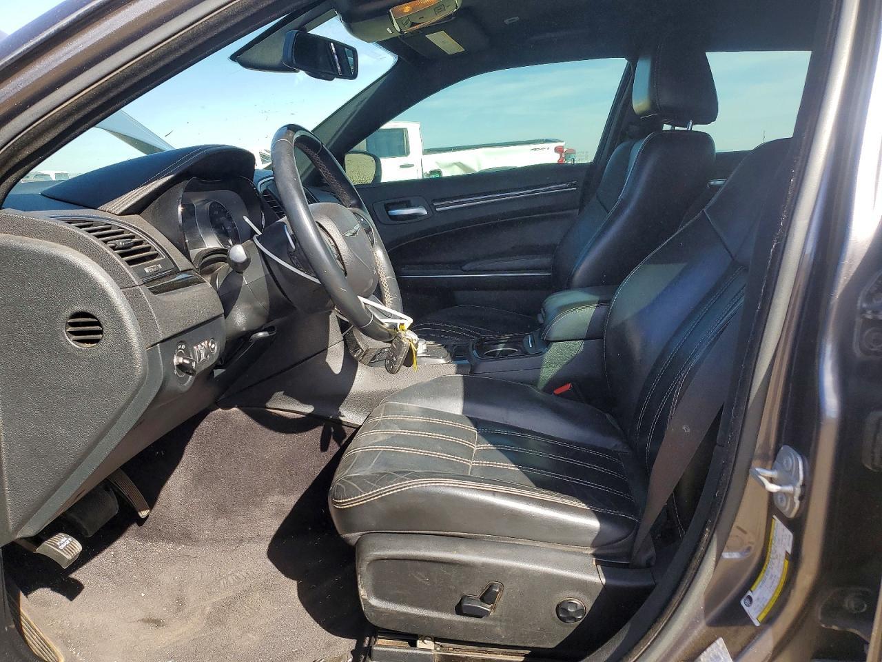 2018 Chrysler 300 S - Фото 7