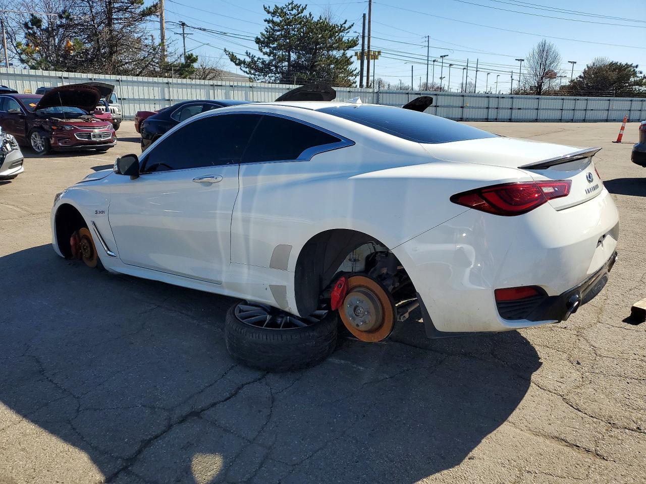 2017 Infiniti Q60 Red Sport 400 - Image 2