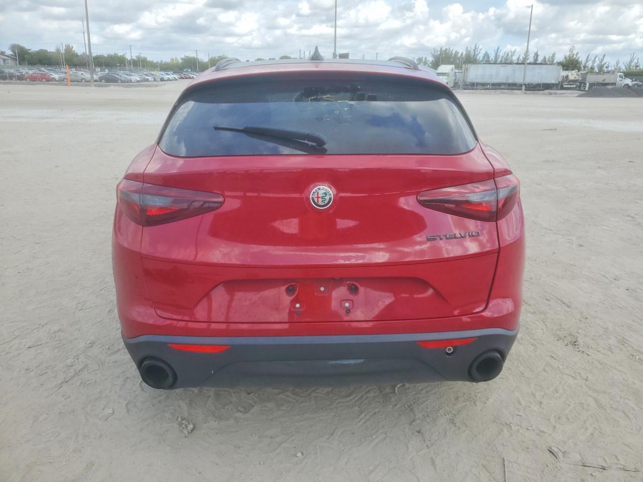 2020 Alfa Romeo Stelvio - Фото 6