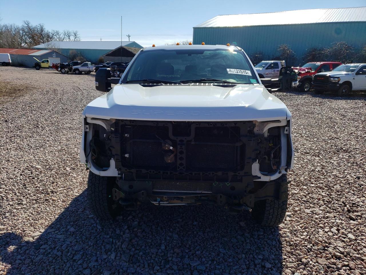 2018 Ford F350 Super Duty - Image 5