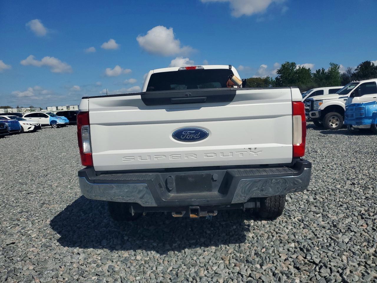 2017 Ford F250 Super Duty - Image 6