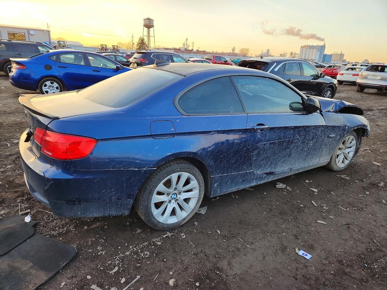 2013 BMW 328 Xi Sulev - Image 3