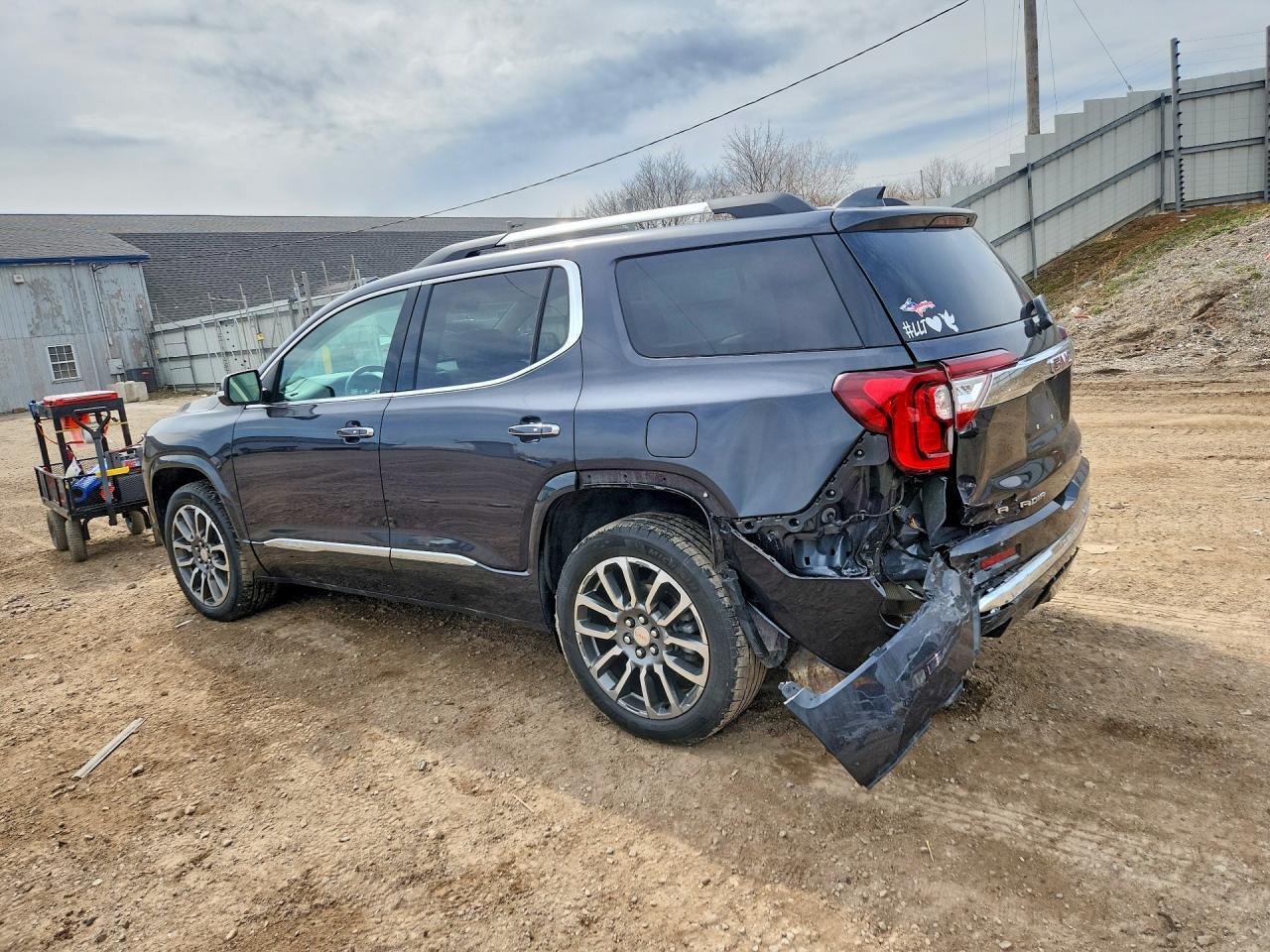 2022 GMC Acadia Denali - Image 2