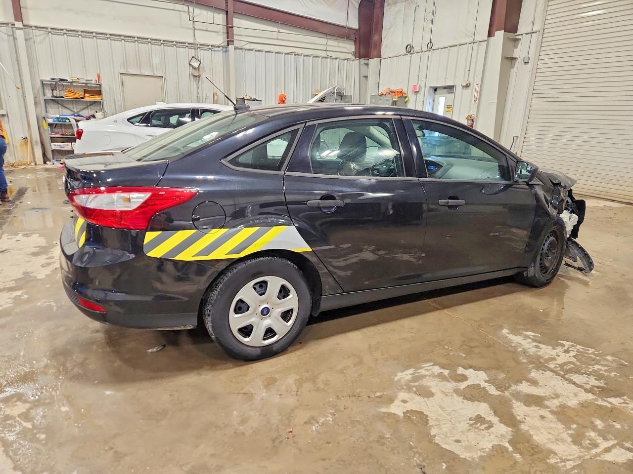2013 Ford Focus S - Фото 3