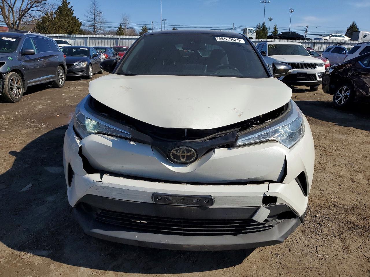 2019 Toyota C-Hr Xle - Фото 5