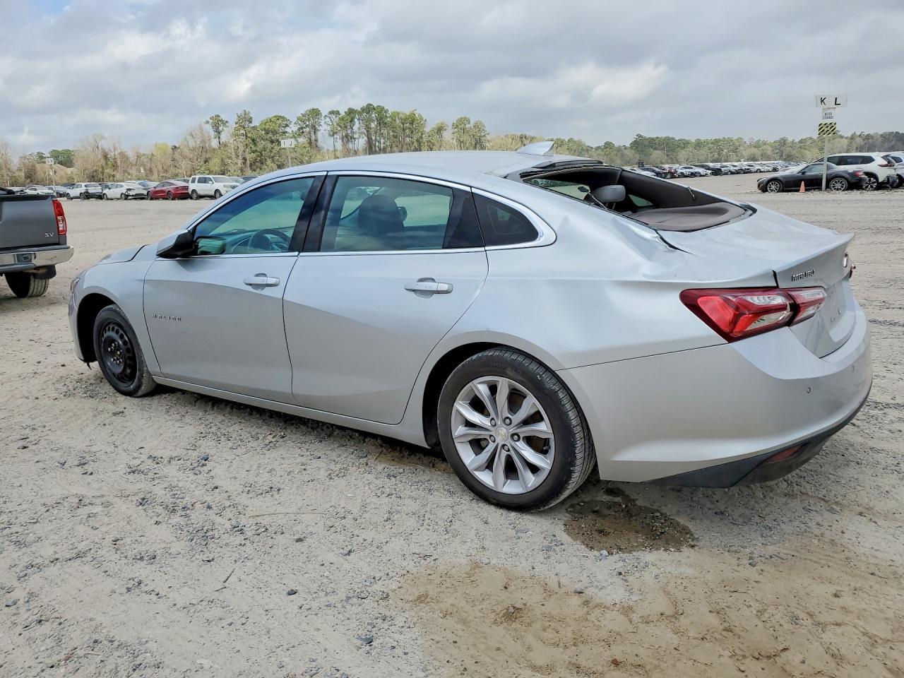 2019 Chevrolet Malibu Lt - Фото 2