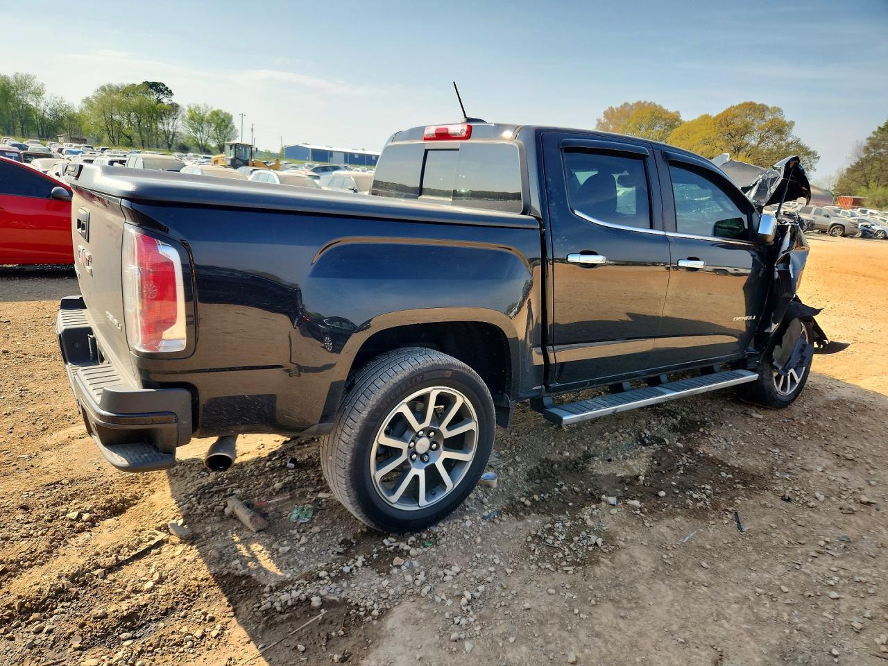 2020 GMC Canyon Denali - Image 3