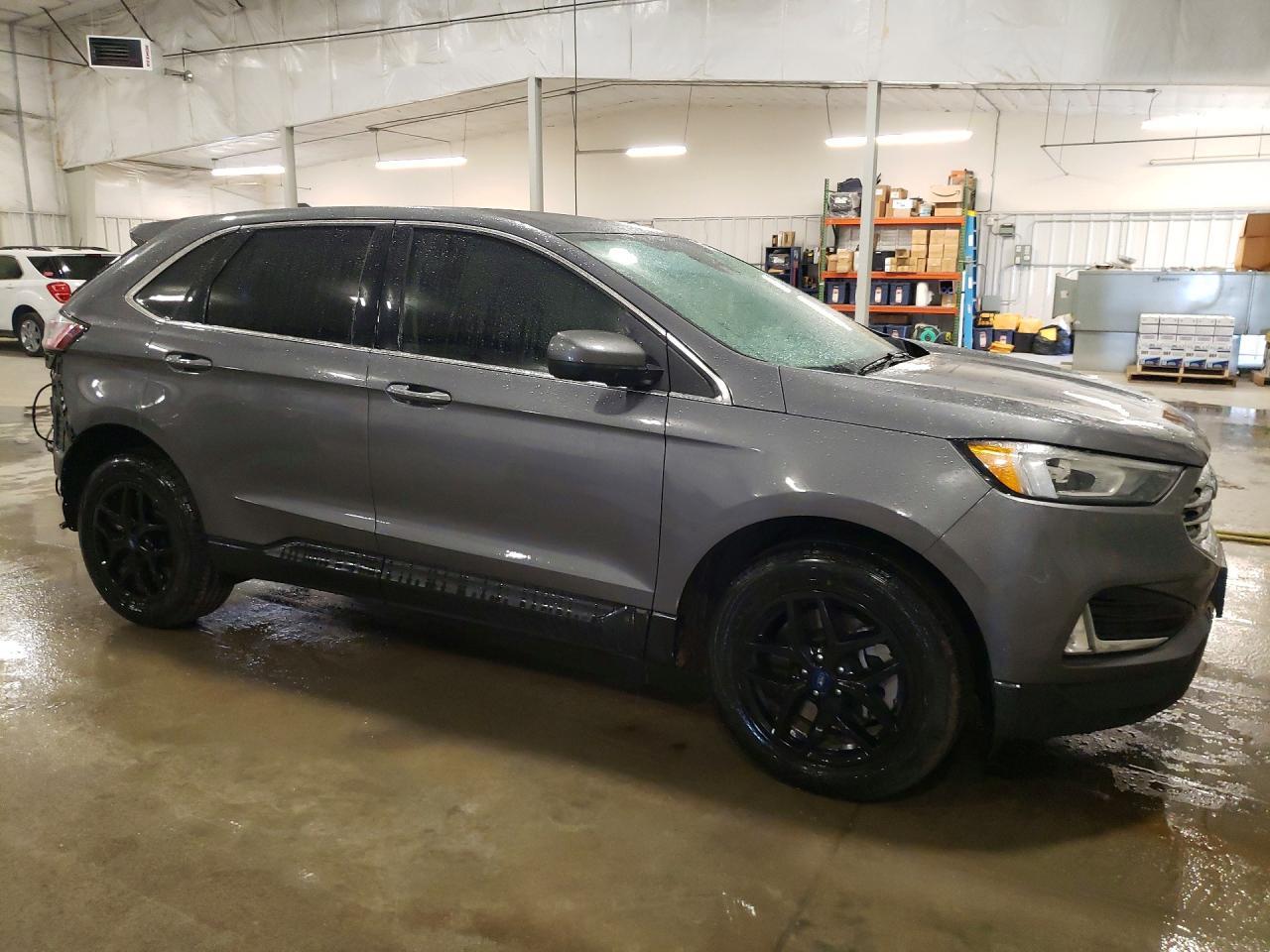 2022 Ford Edge Sel - Image 4