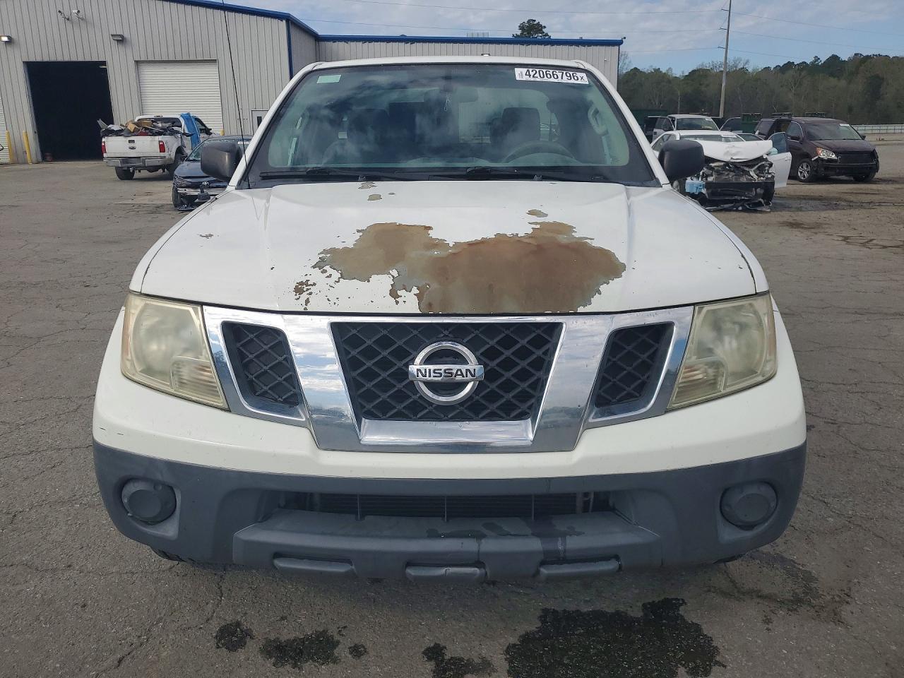 2016 Nissan Frontier S - Image 5