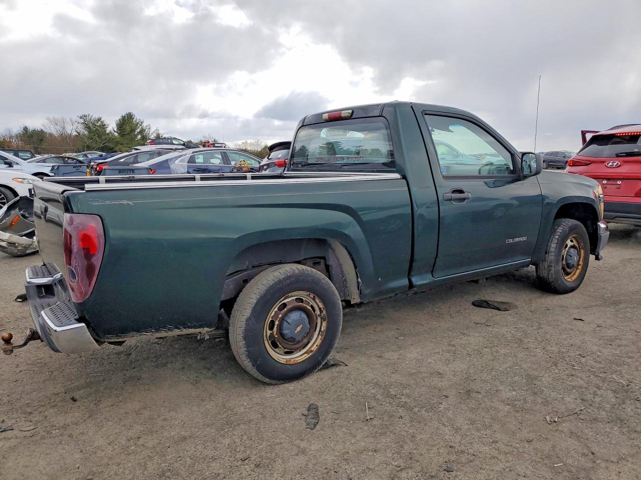 2004 Chevrolet Colorado - Image 3