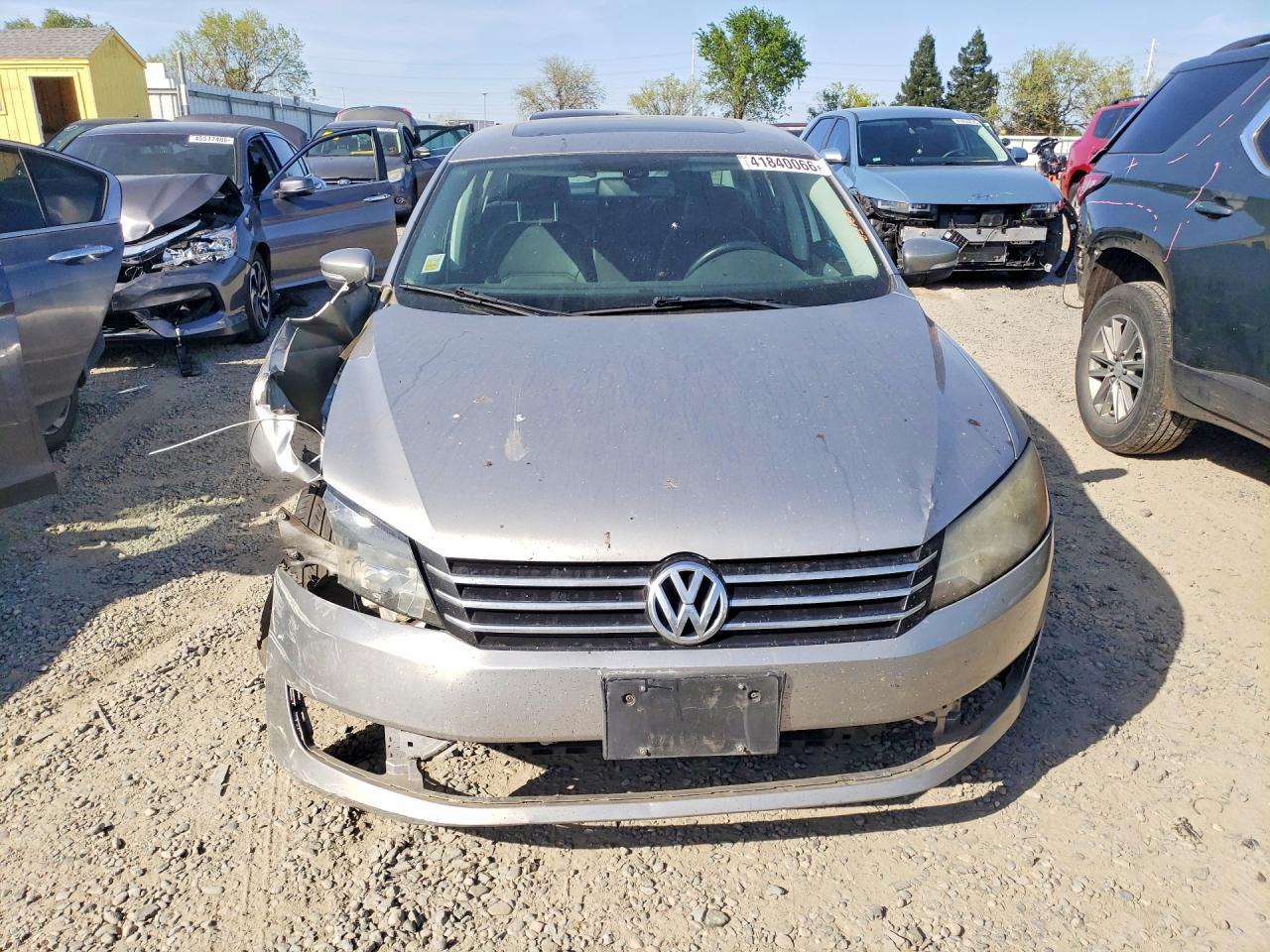 2013 Volkswagen Passat Se - Фото 5
