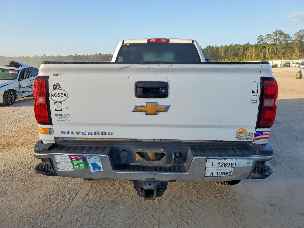 2019 Chevrolet Silverado C2500 Heavy Duty - Image 6