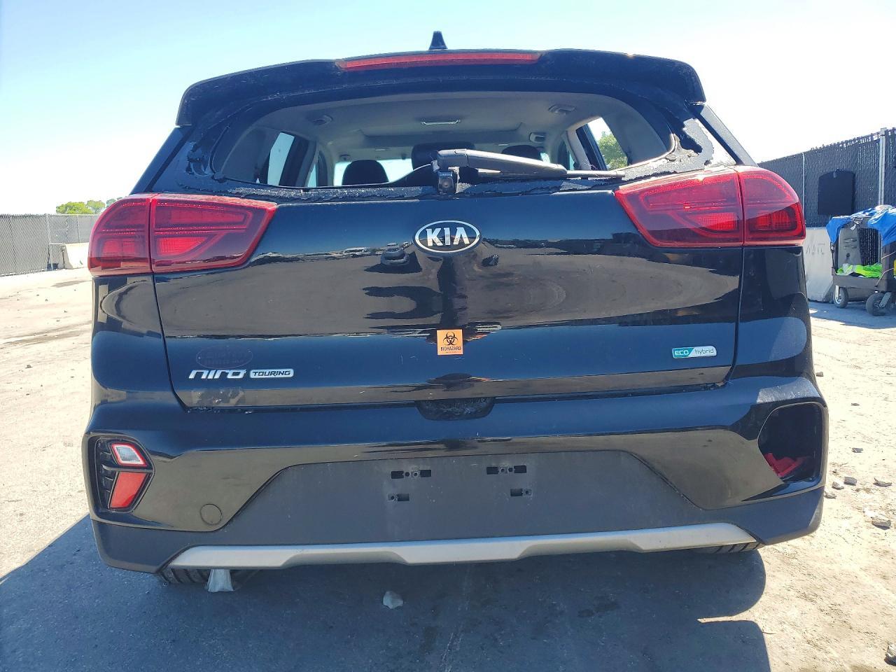2021 Kia Niro Touring - Фото 6