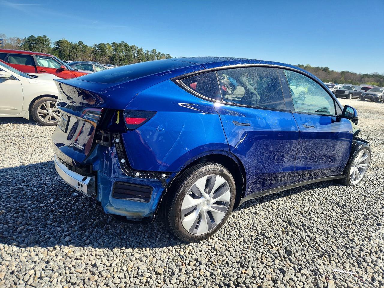 2024 Tesla Model Y - Фото 3