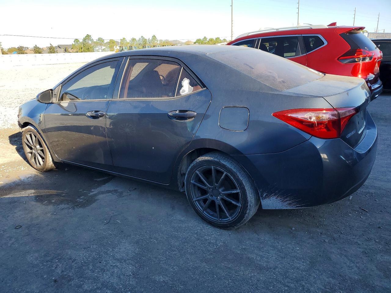 2017 Toyota Corolla Le - Image 2