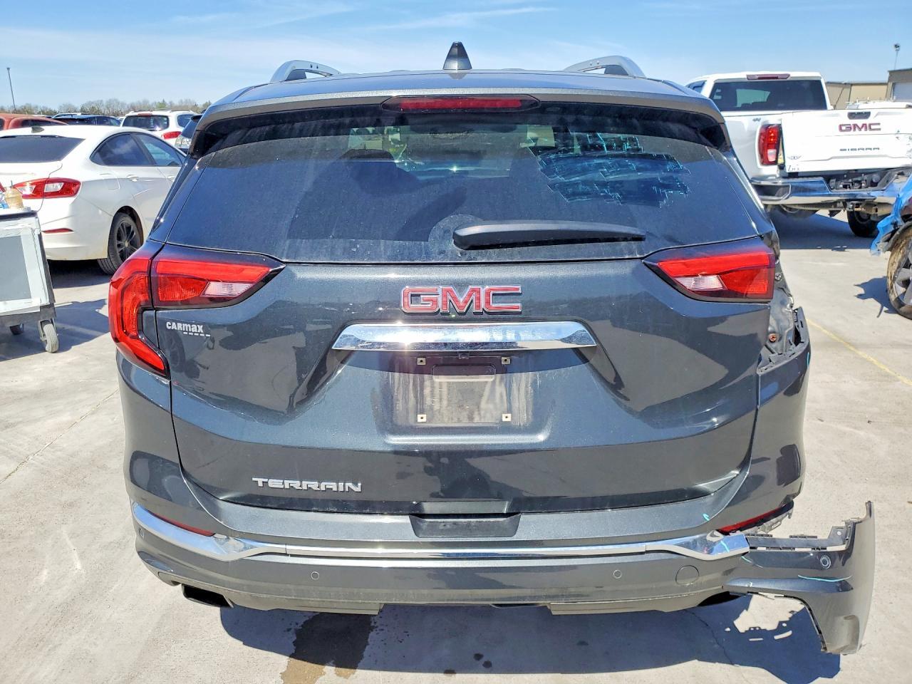 2018 GMC Terrain Denali - Image 6