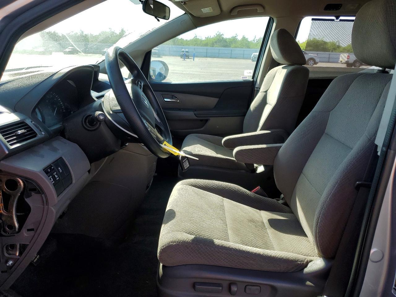 2016 Honda Odyssey Se - Фото 7