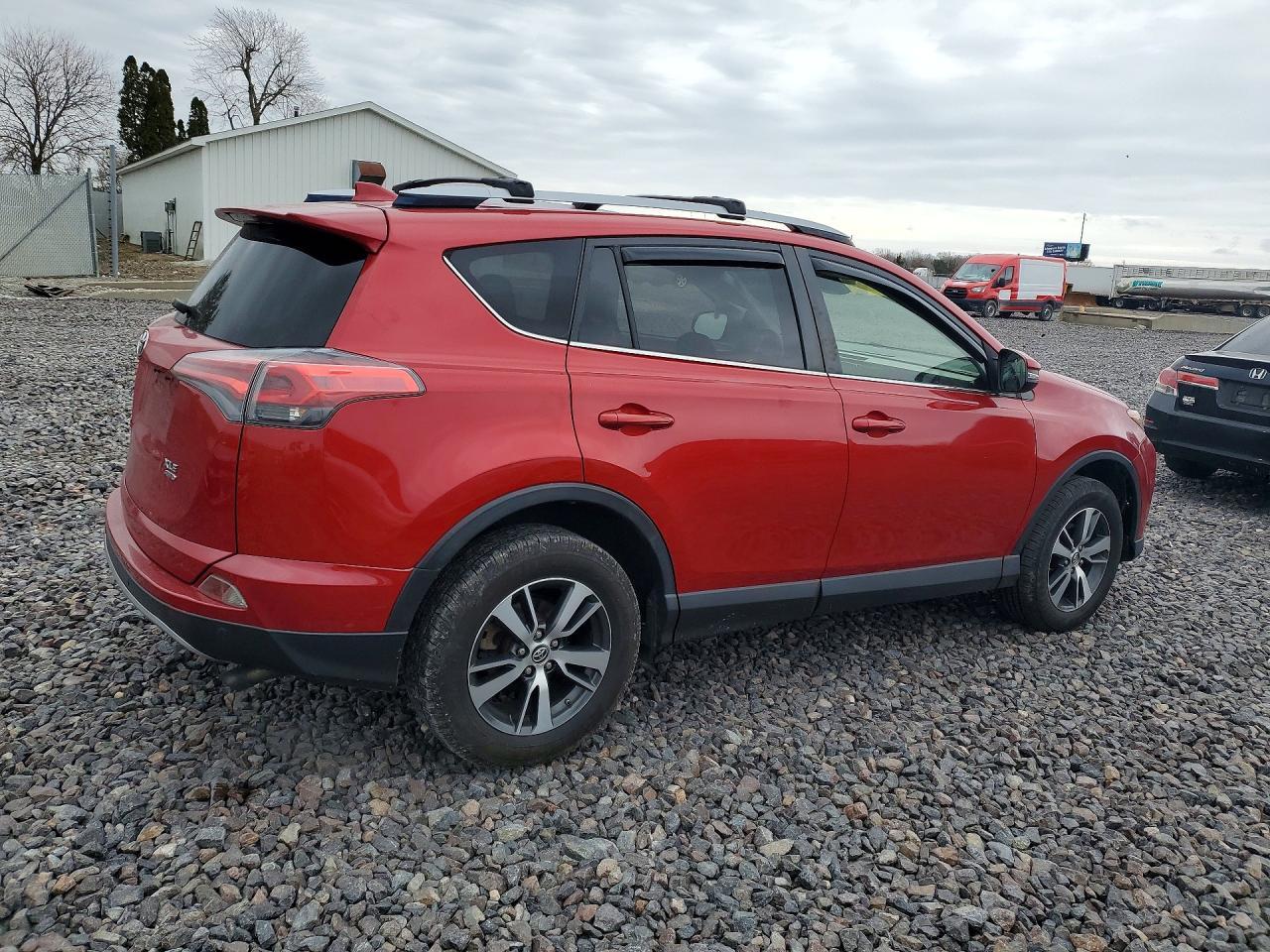 2017 Toyota Rav4 Xle - Фото 3