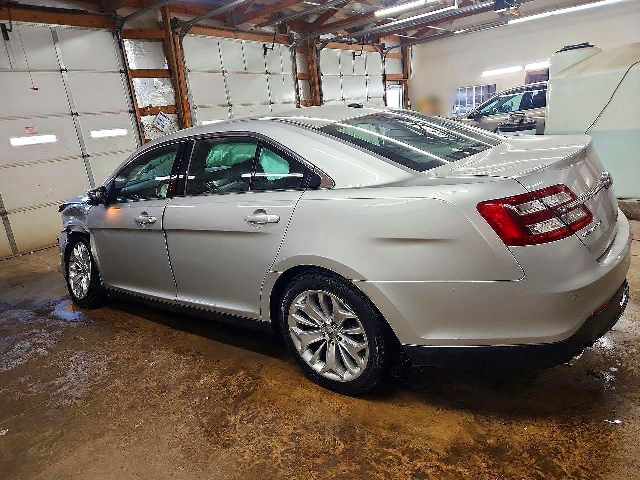 2013 Ford Taurus Limited - Image 2