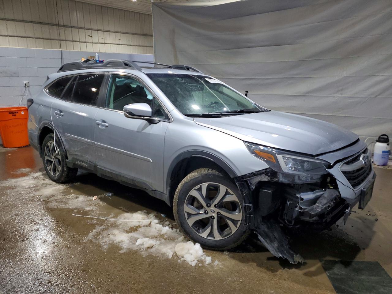 2022 Subaru Outback Limited - Фото 4