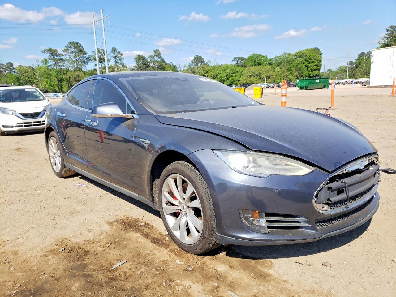 2015 Tesla Model S P85D - Фото 4