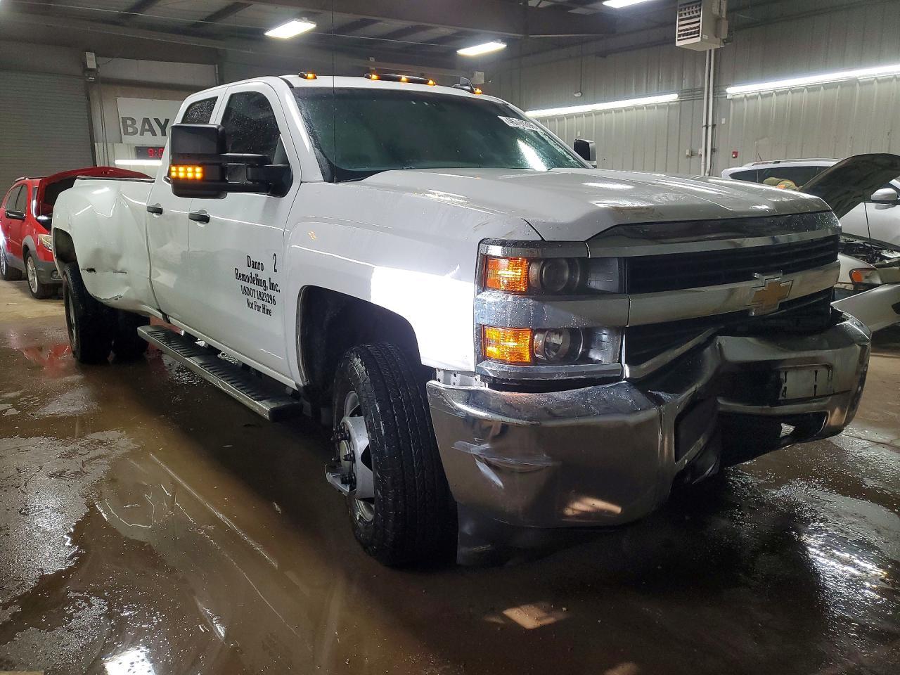 2016 Chevrolet Silverado K3500 - Image 4