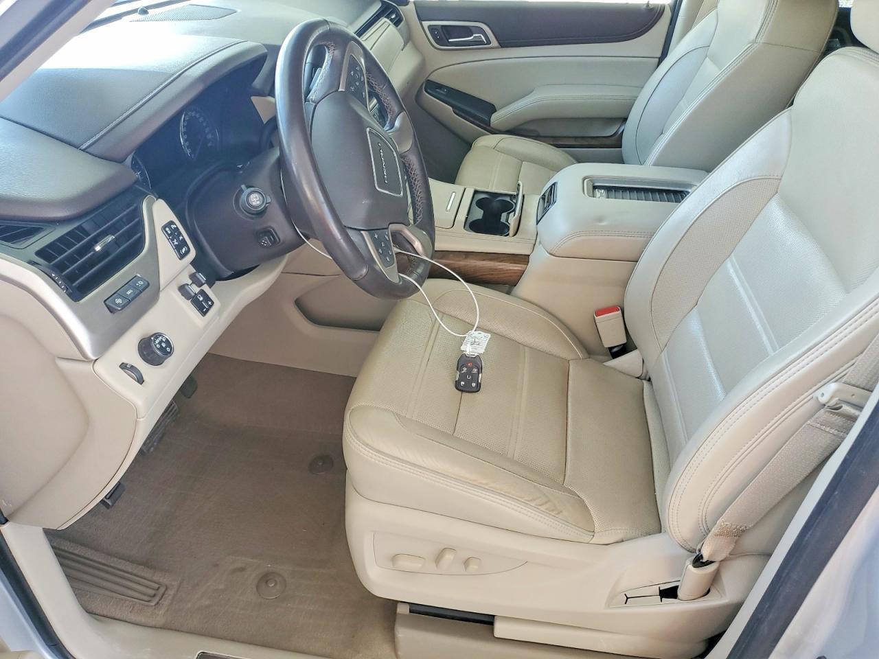 2020 GMC Yukon Denali - Image 7