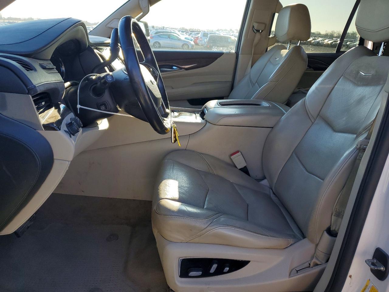 2018 Cadillac Escalade Premium Luxury - Фото 7
