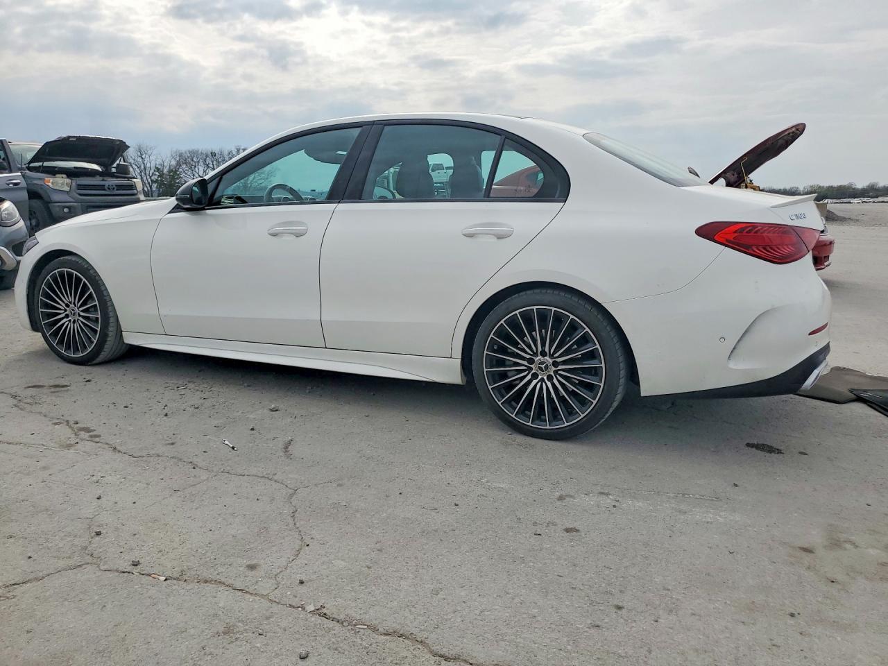 2023 Mercedes-Benz C 300 - Фото 2