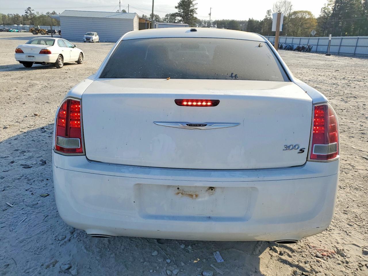 2012 Chrysler 300 S - Image 6