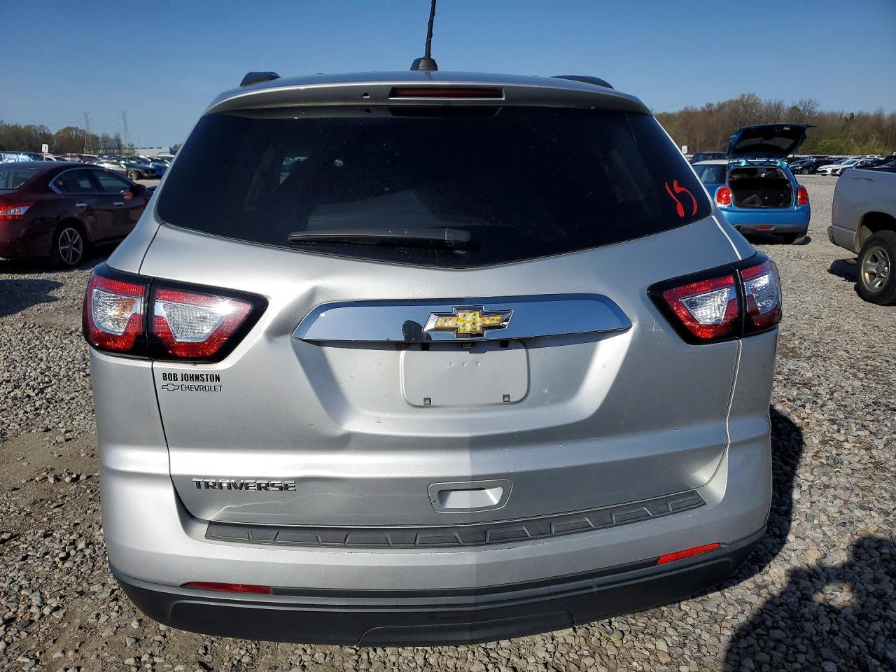 2017 Chevrolet Traverse Ls - Фото 6