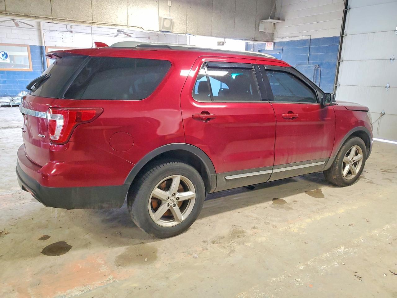 2017 Ford Explorer Xlt - Фото 3