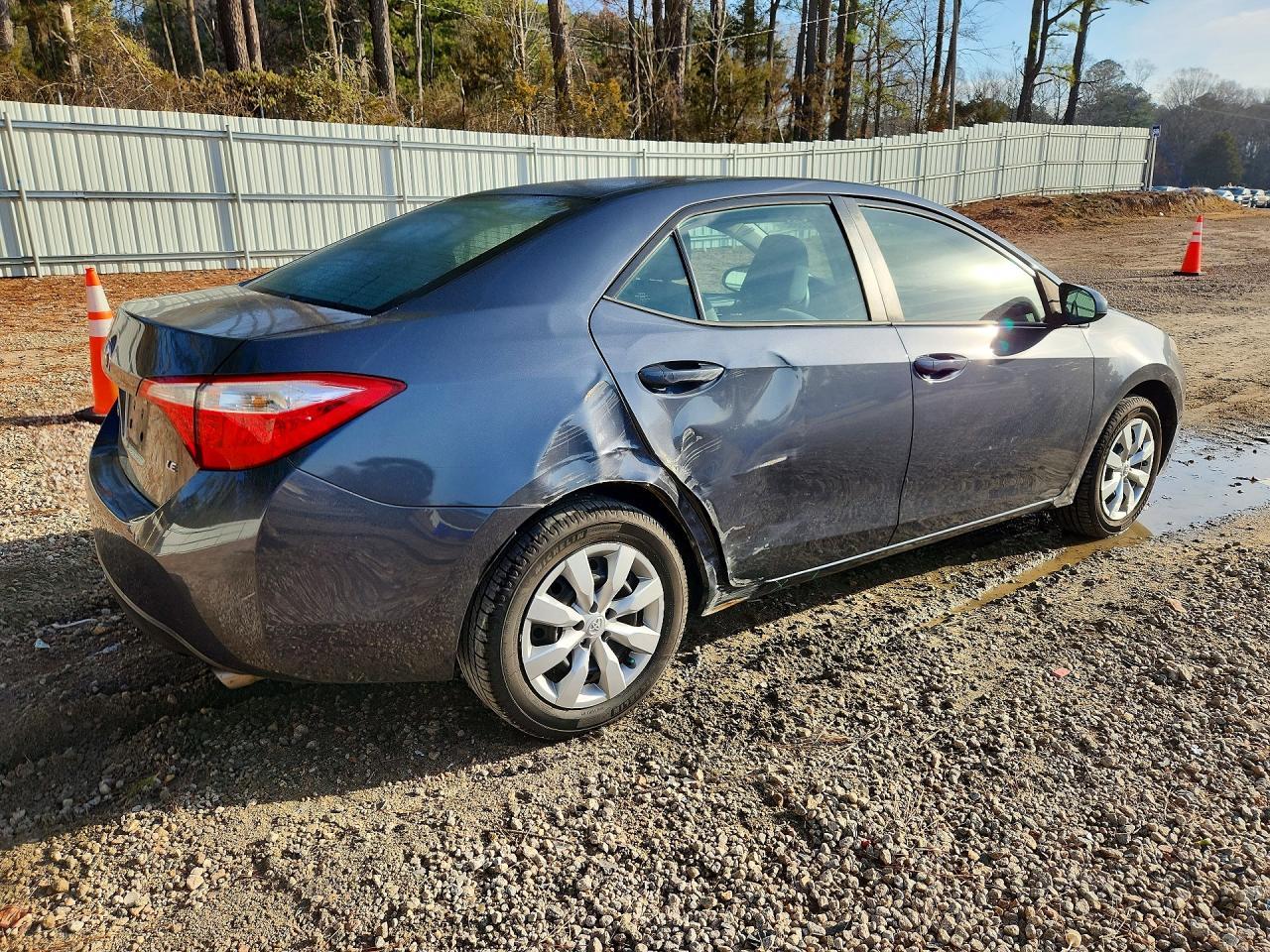 2016 Toyota Corolla Le - Фото 3