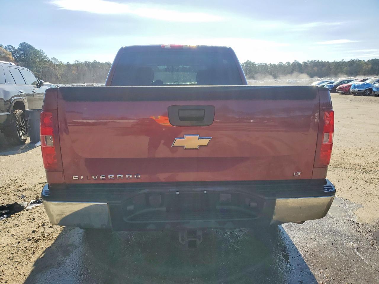 2008 Chevrolet Silverado K1500 - Image 6