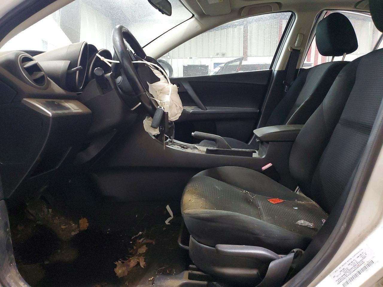 2012 Mazda 3 I - Image 7