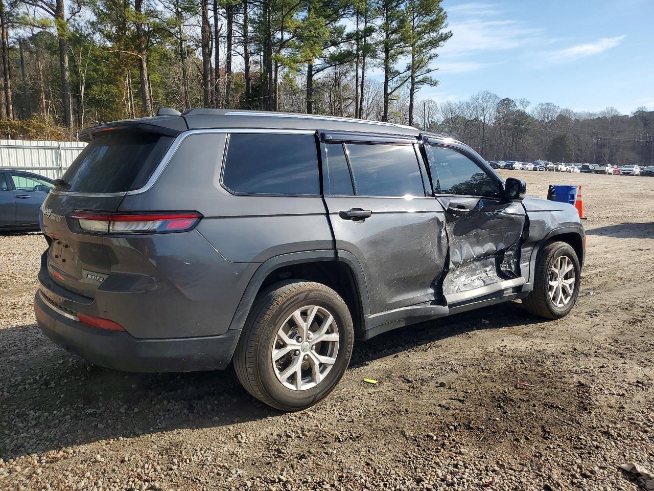 2021 Jeep Grand Cherokee L Limited - Image 3