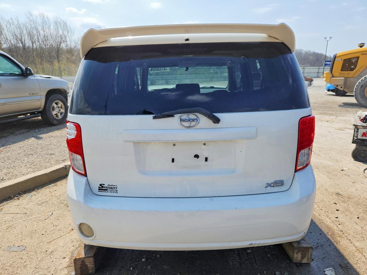 2009 Scion Xb Base - Фото 6