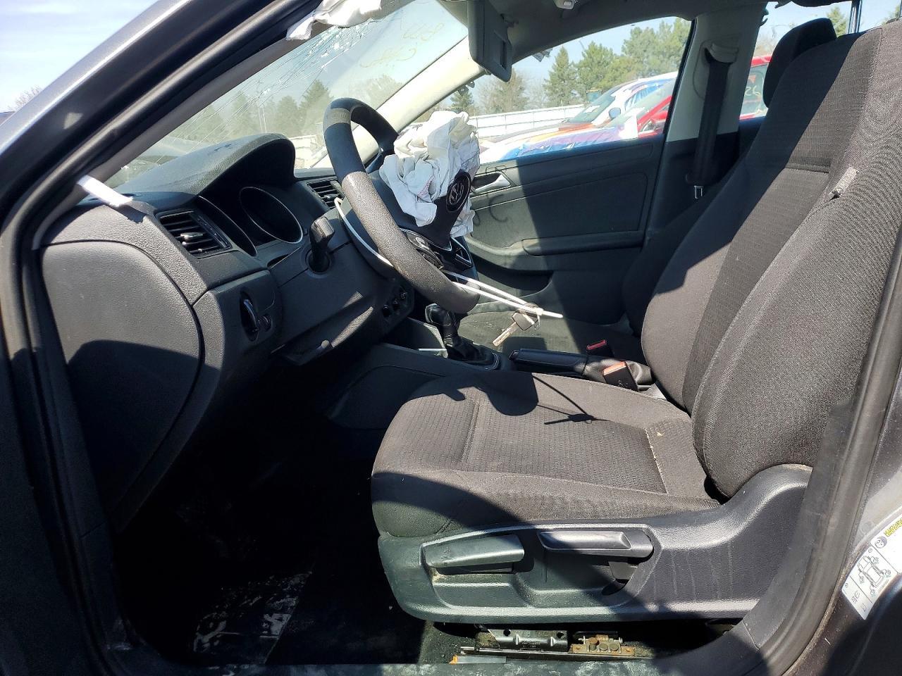 2016 Volkswagen Jetta S - Image 7
