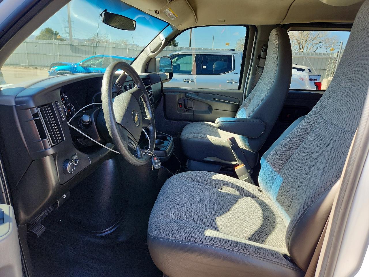 2014 Chevrolet Express G3500 Ls - Фото 7