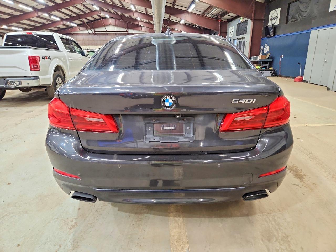 2020 BMW 540 I - Image 6