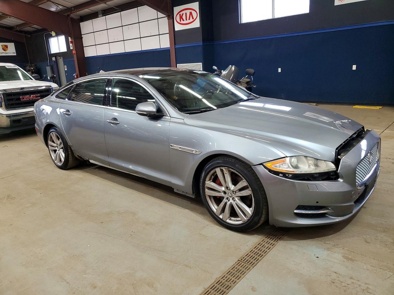 2011 Jaguar Xjl - Image 4