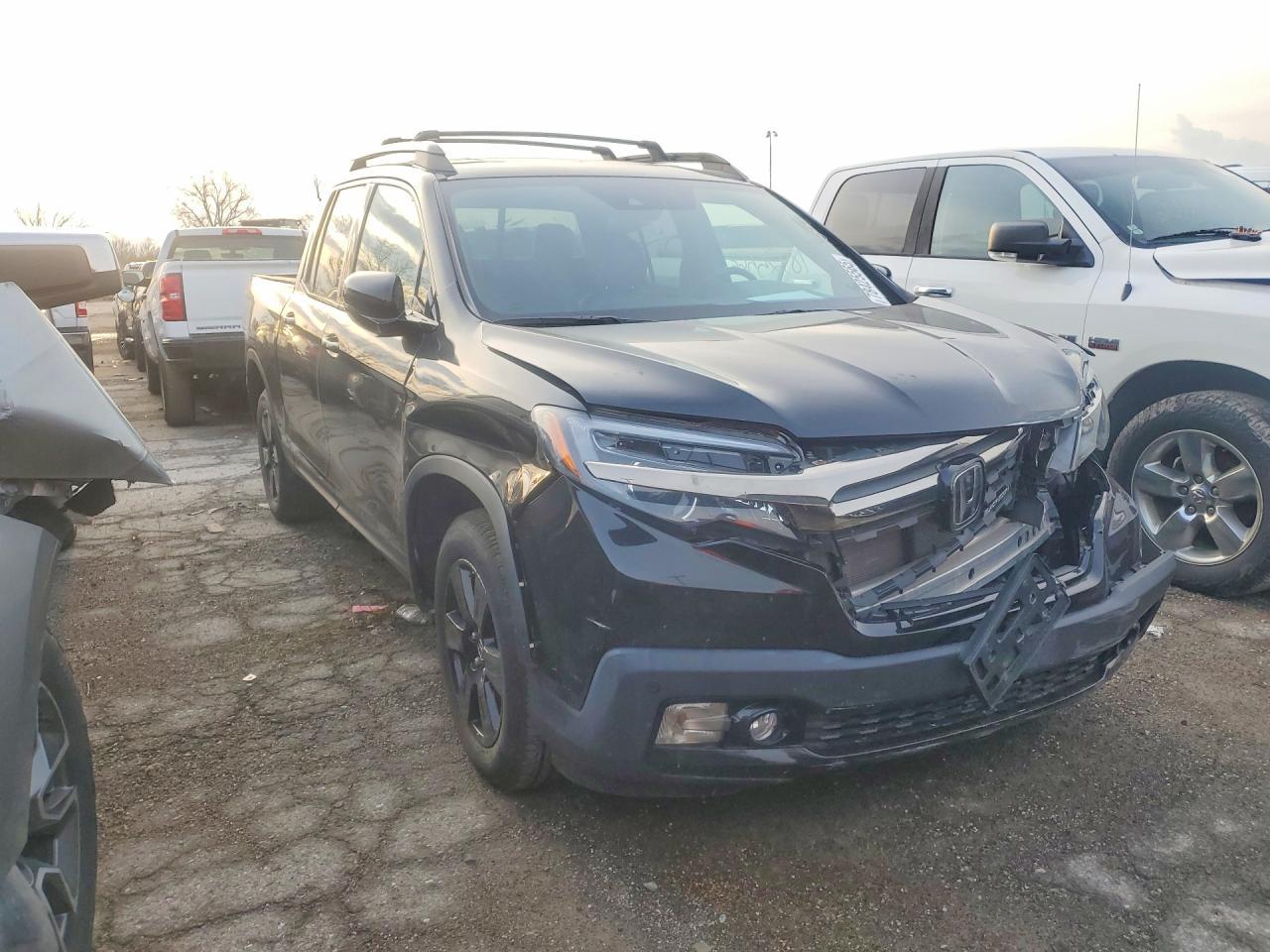 2019 Honda Ridgeline Black Edition - Image 4