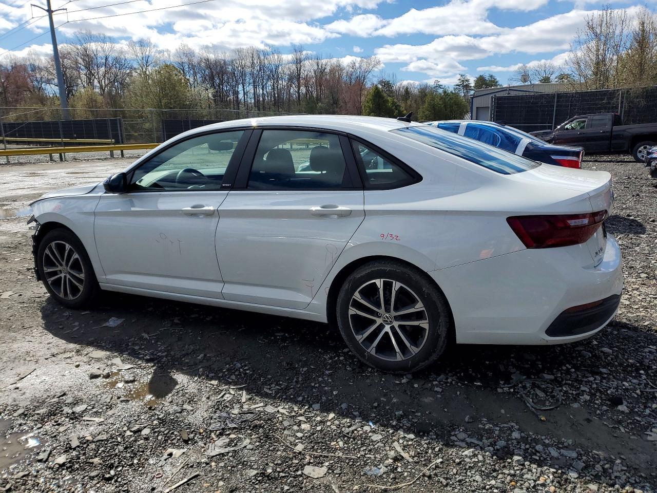 2024 Volkswagen Jetta Sport - Image 2
