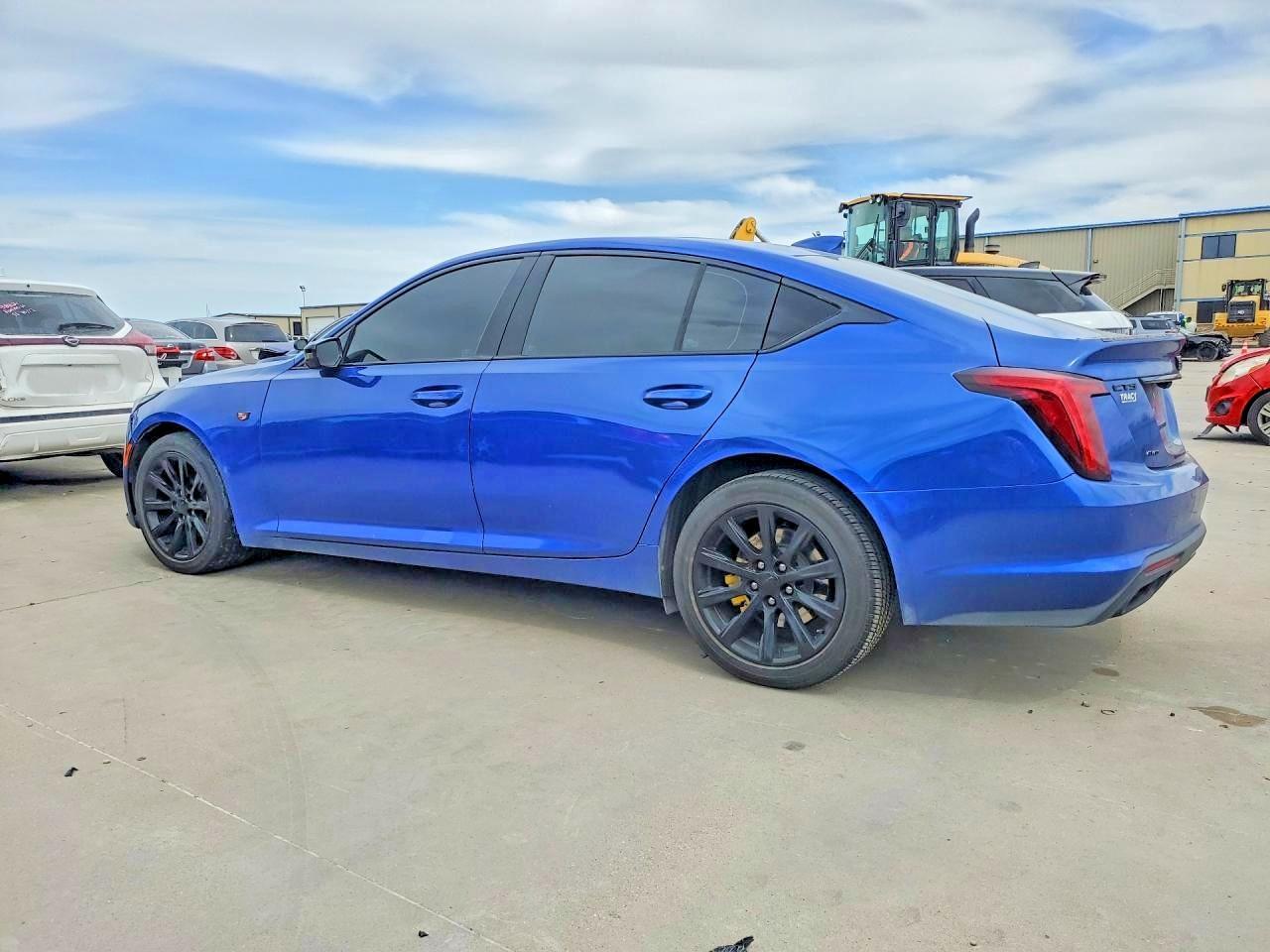 2023 Cadillac Ct5 Luxury - Фото 2