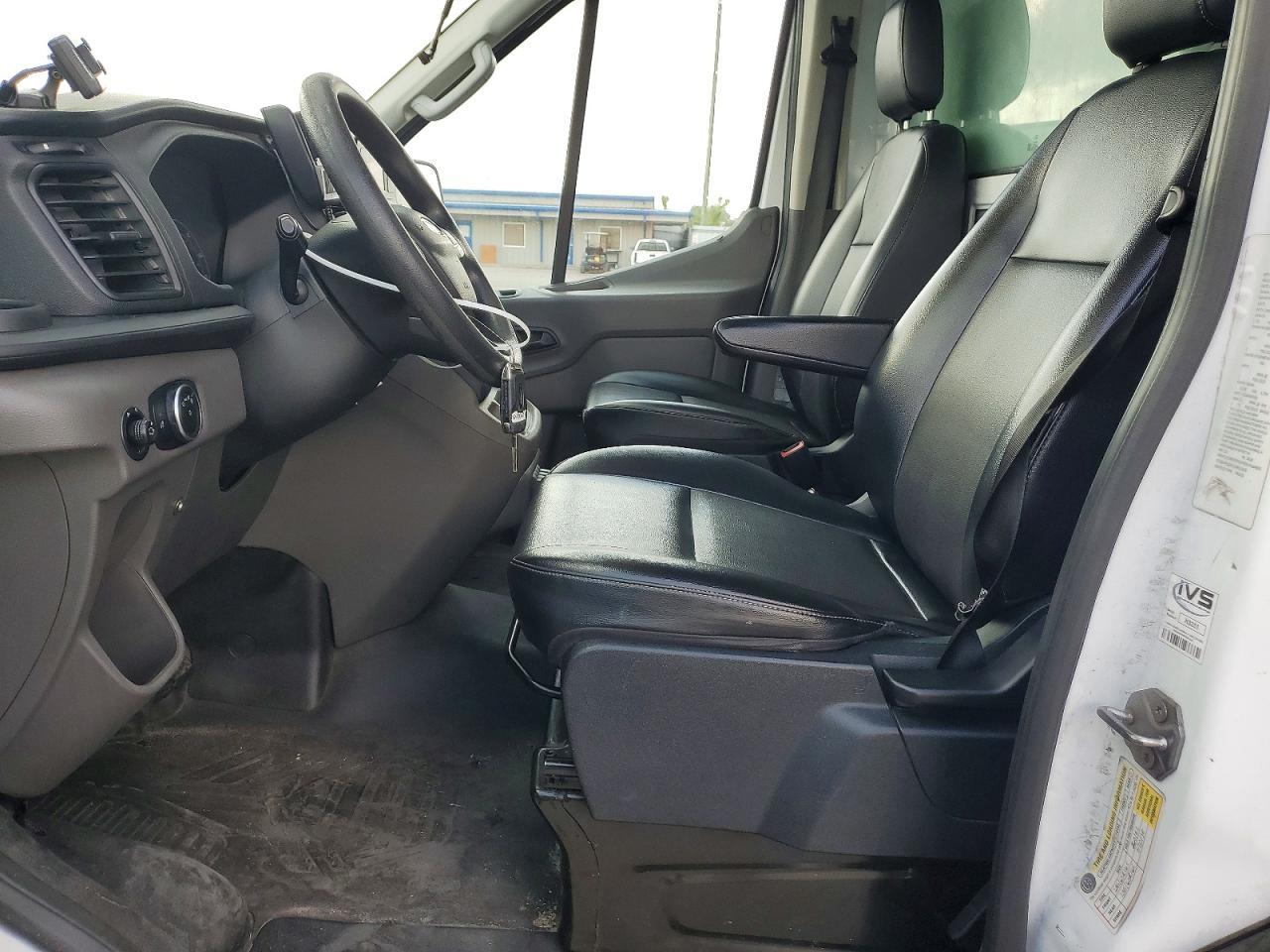 2020 Ford Transit Delivery Truck - Image 7