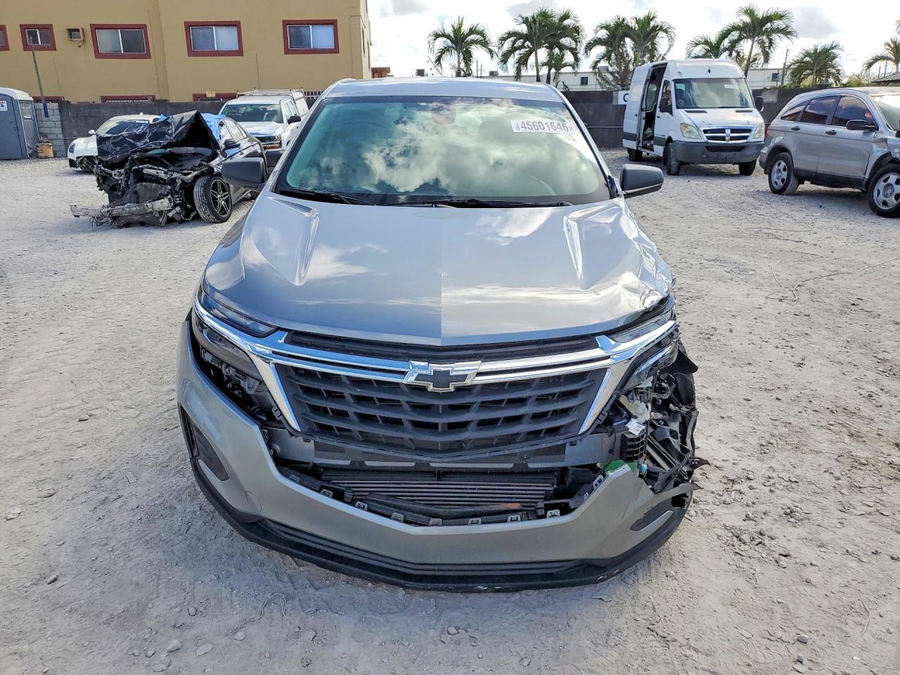 2023 Chevrolet Equinox Ls - Фото 5