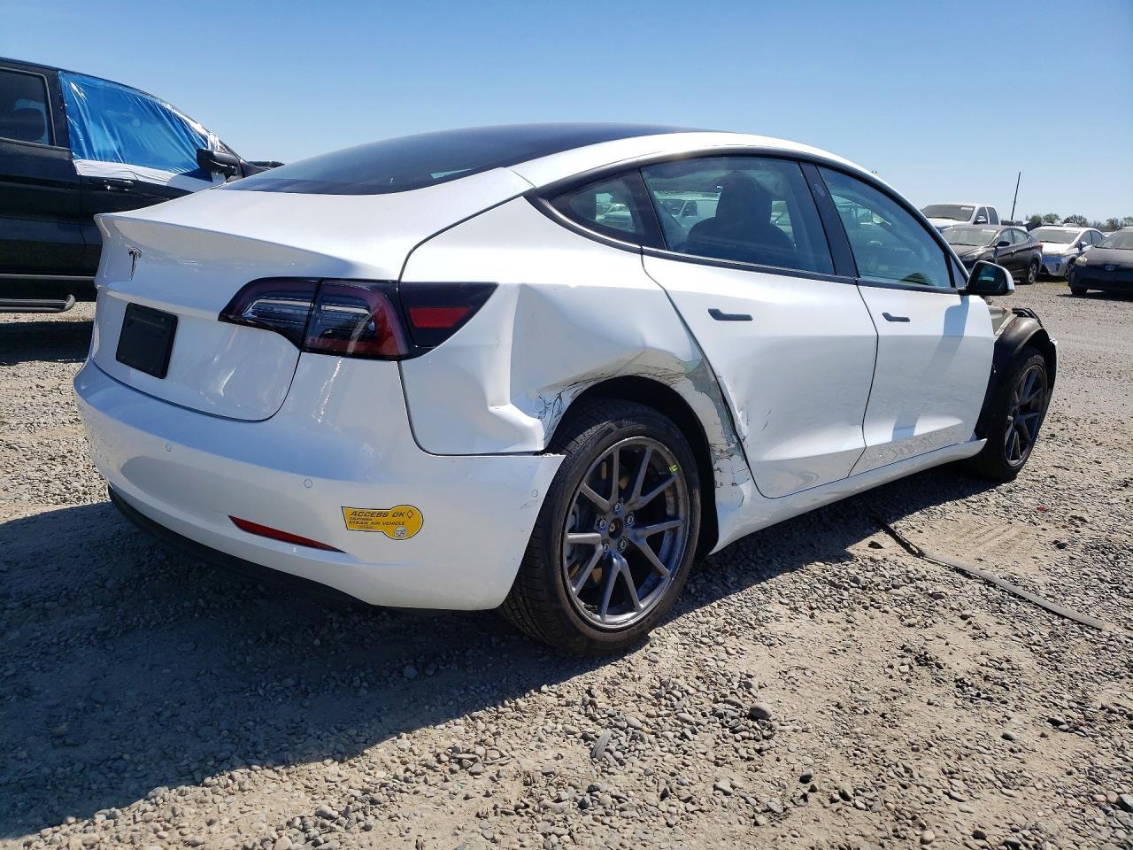 2021 Tesla Model 3 - Фото 3