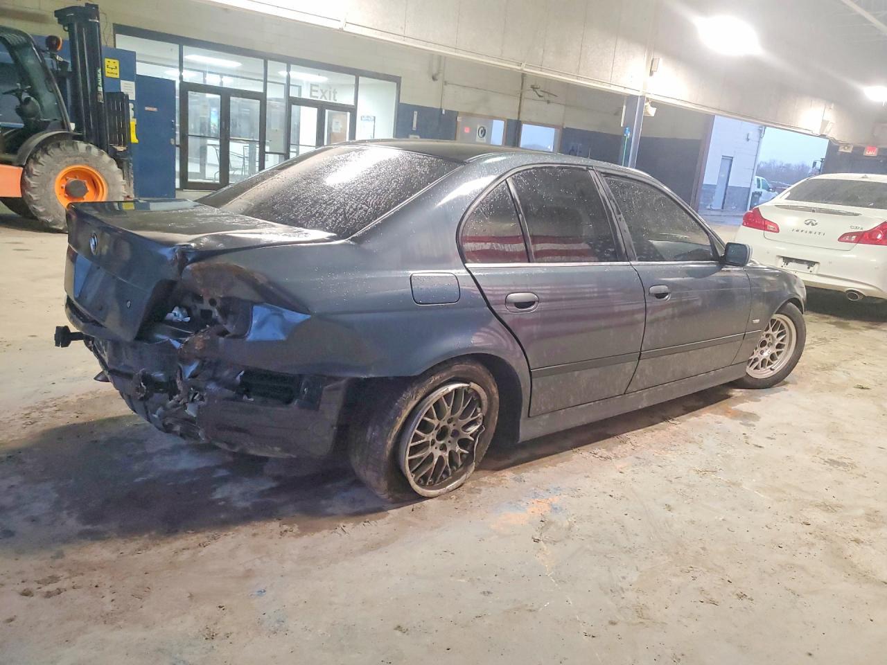 2000 BMW 528 I - Image 3