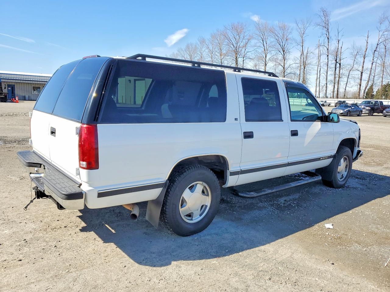 1995 Chevrolet Suburban 1500 4D - Фото 3